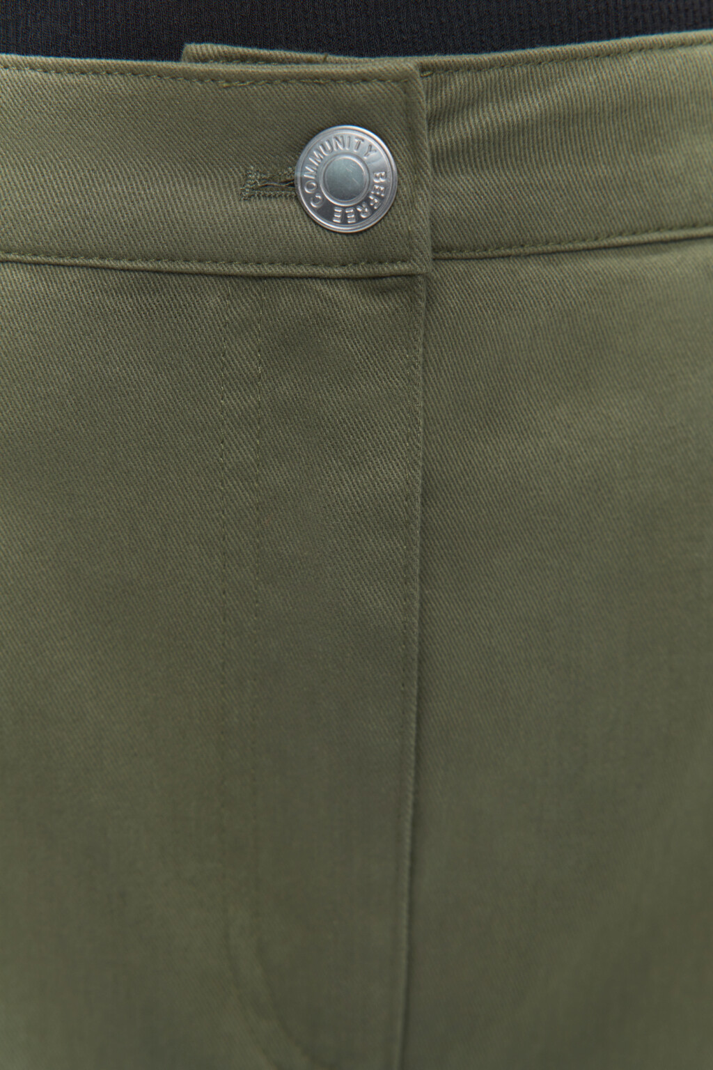 Юбка миди прямая с разрезом и карманами - цвет зеленый - 5