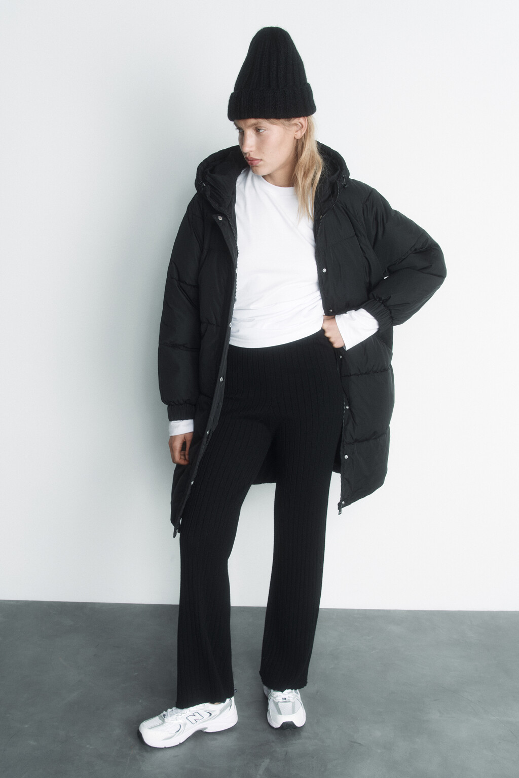 Пальто стеганое дутое с капюшоном и воротником - цвет черный - 10