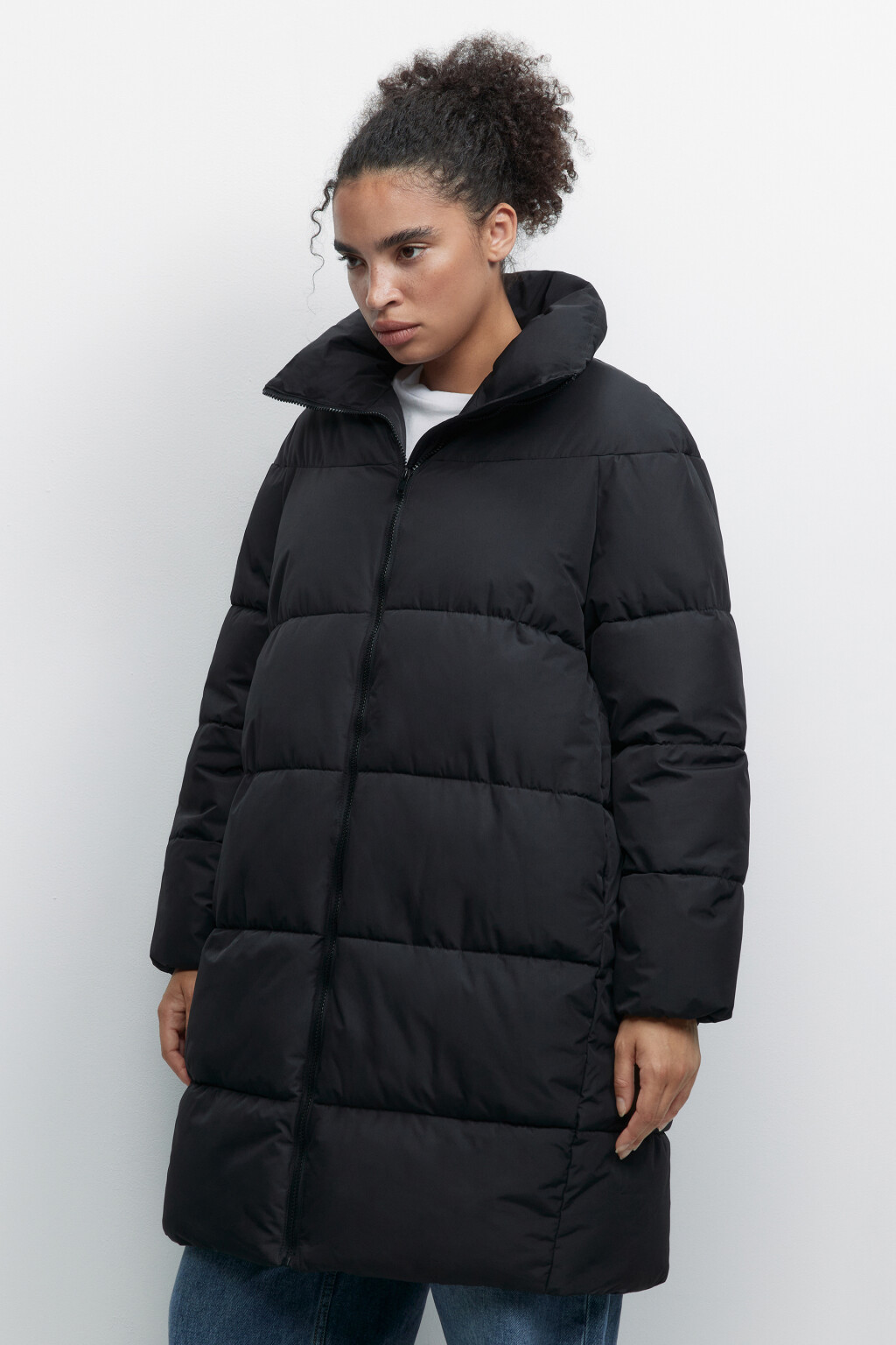 Пальто стеганое утепленное с воротником-стойкой - цвет черный - 3