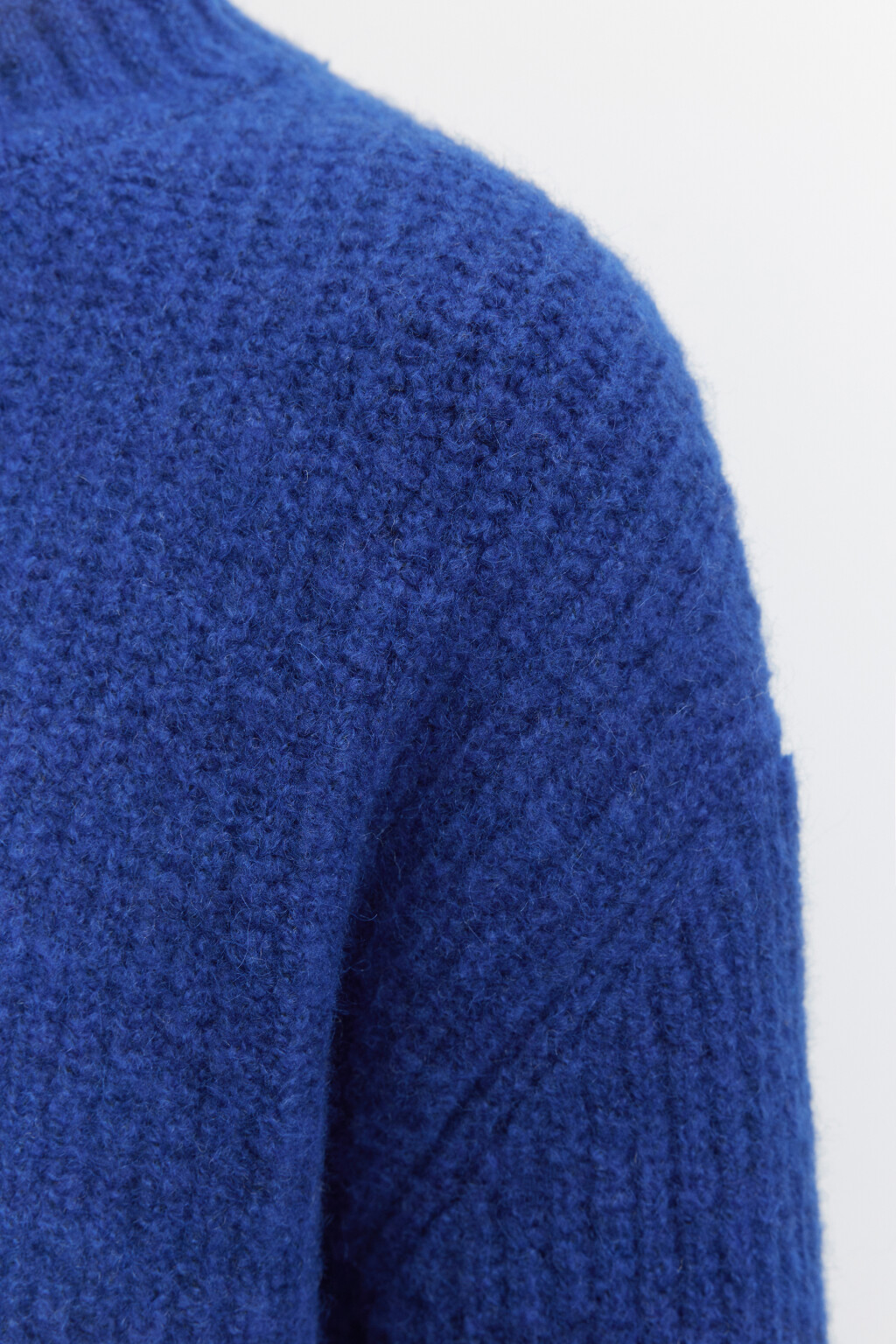 Свитер oversize в рубчик с воротником-стойкой - цвет синий - 5