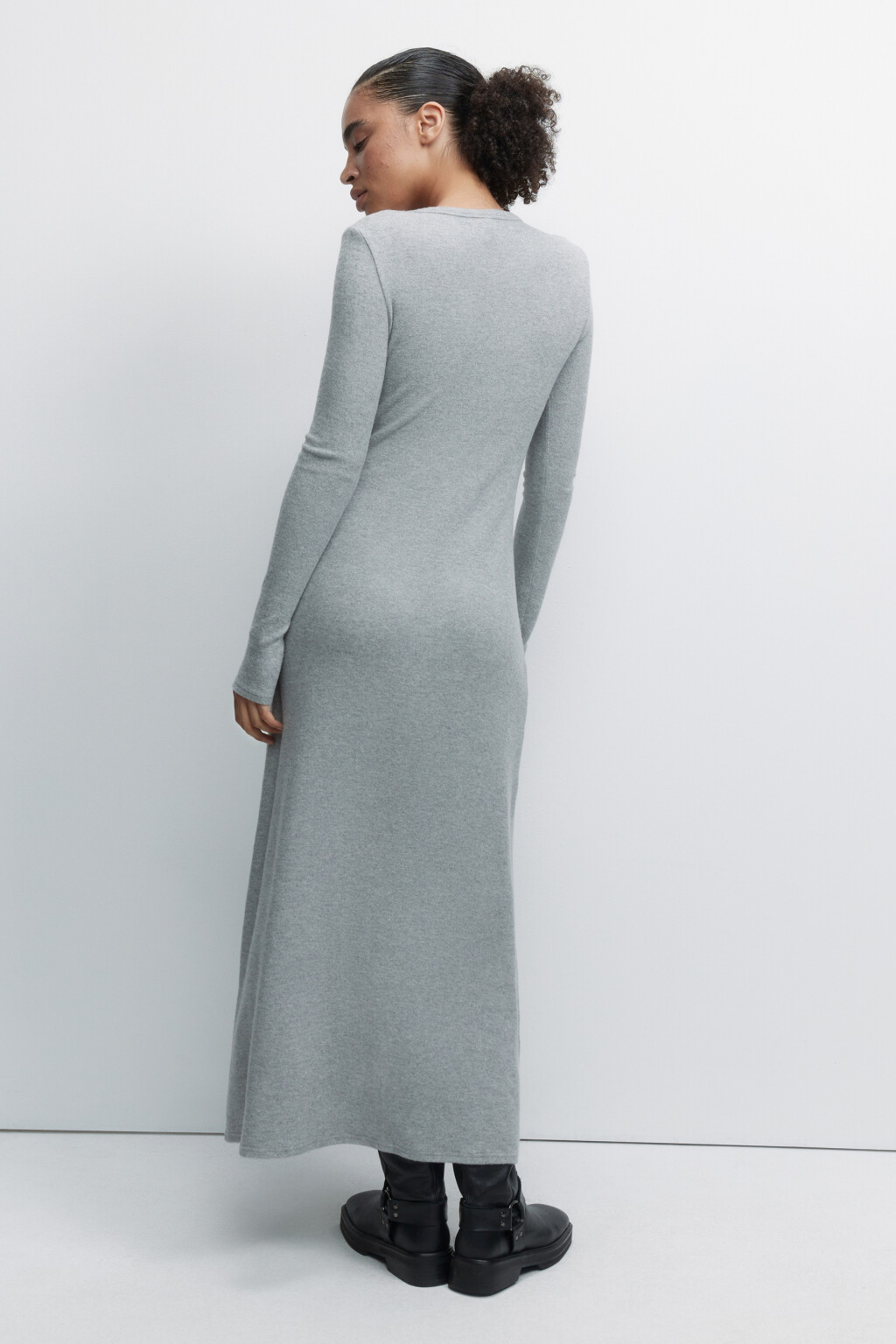 Платье-футляр макси облегающее с длинными рукавами - цвет серый - 3