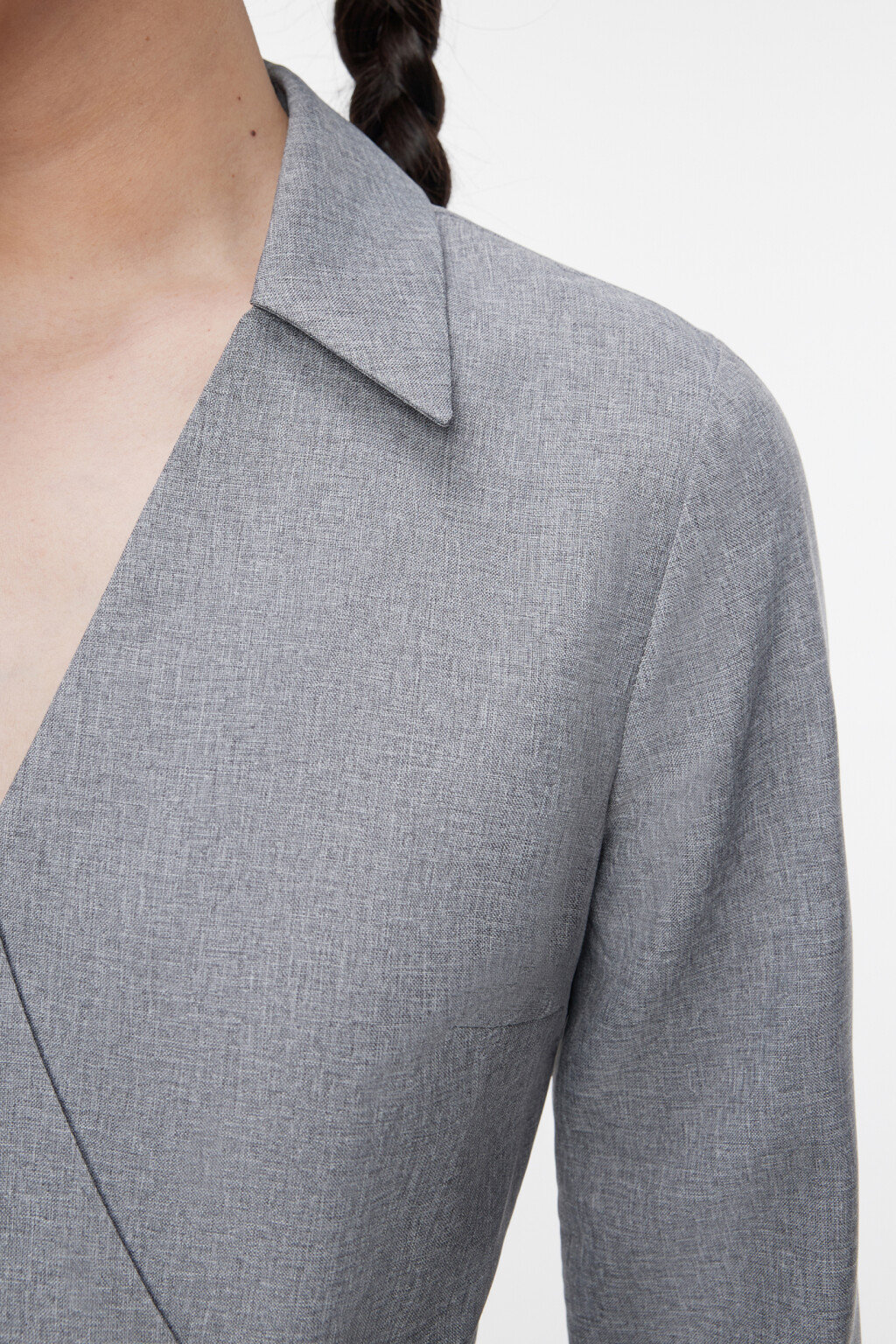 Платье-рубашка мини приталенное с V-вырезом - цвет серый - 6