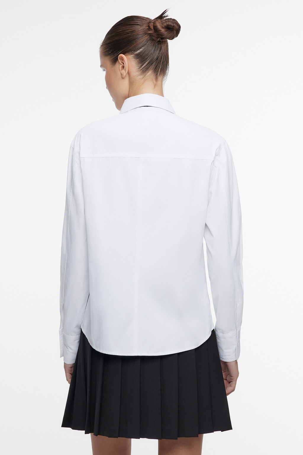 Блузка-рубашка приталенная с вышивкой и галстуком - цвет белый - 4