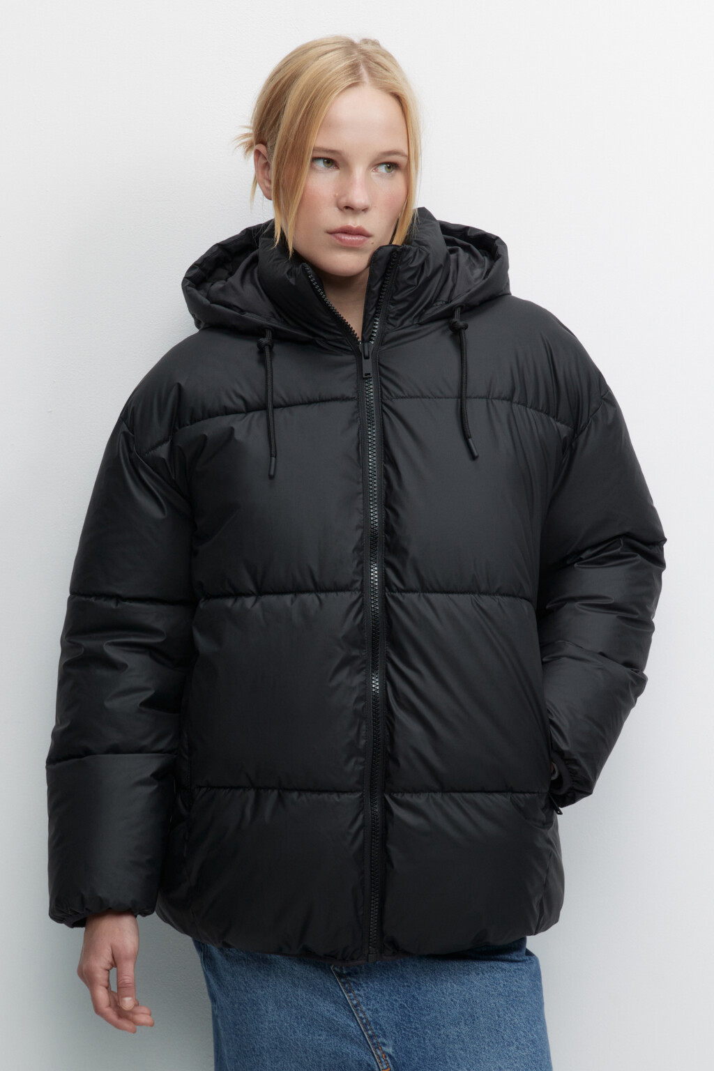 Куртка стеганая из искусственной кожи с капюшоном - цвет черный - 2