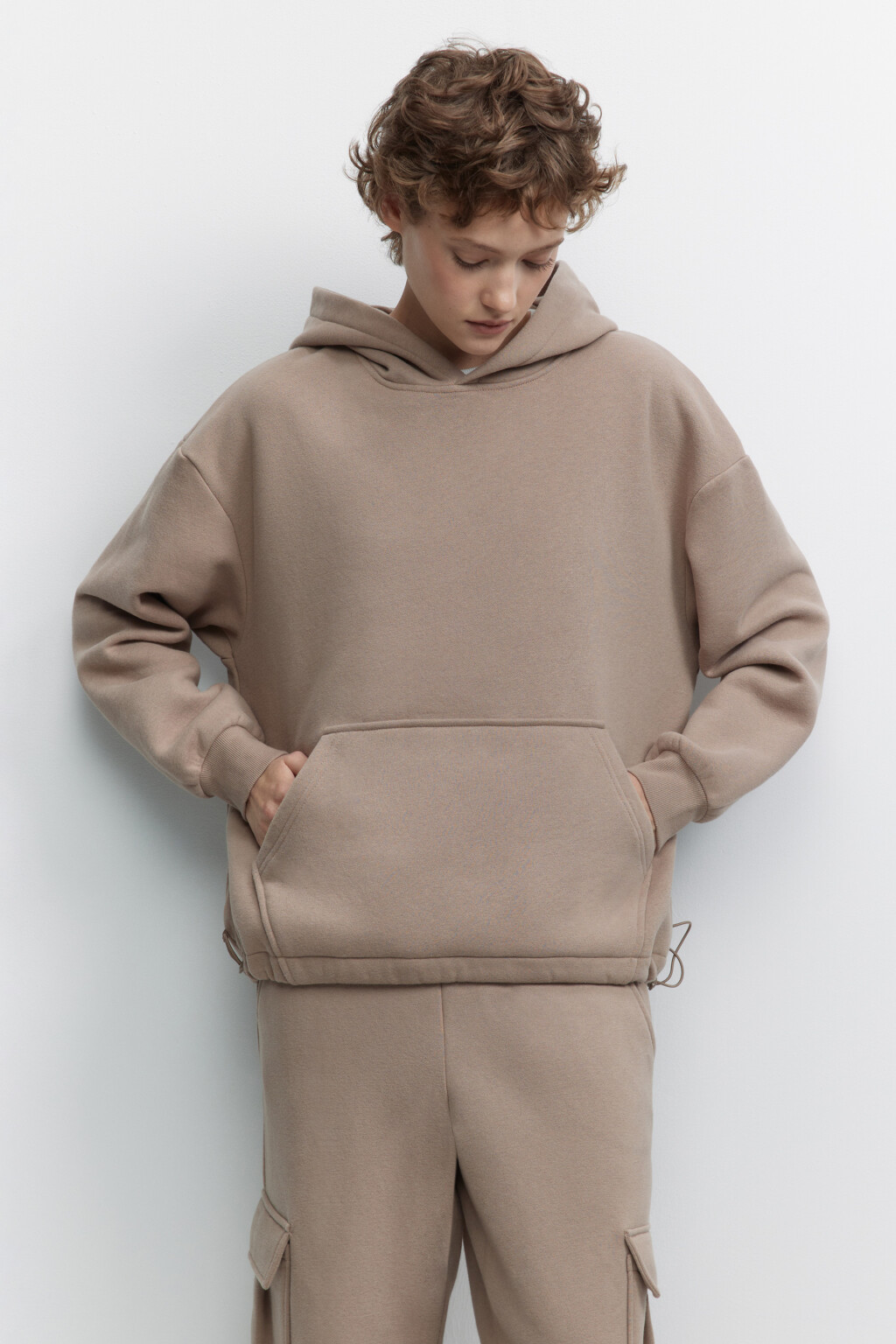 Худи oversize утепленная с капюшоном и карманом - цвет бежевый - 2