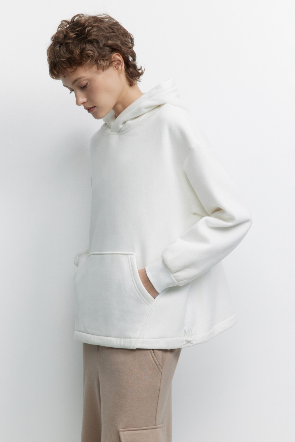 Худи oversize утепленная с капюшоном и карманом - цвет бежевый - 3