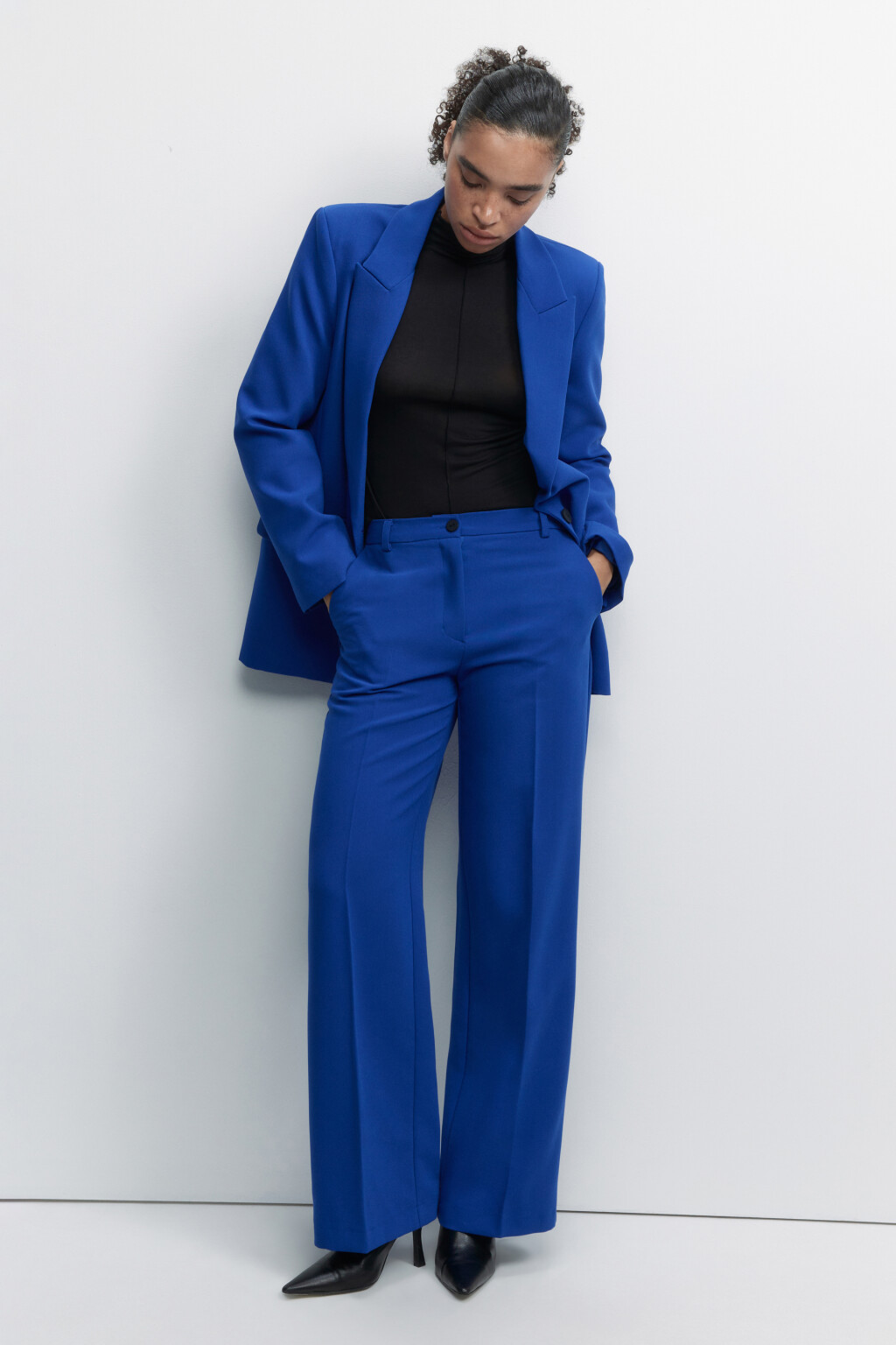 Пиджак прямой однобортный с боковыми карманами - цвет синий - 1