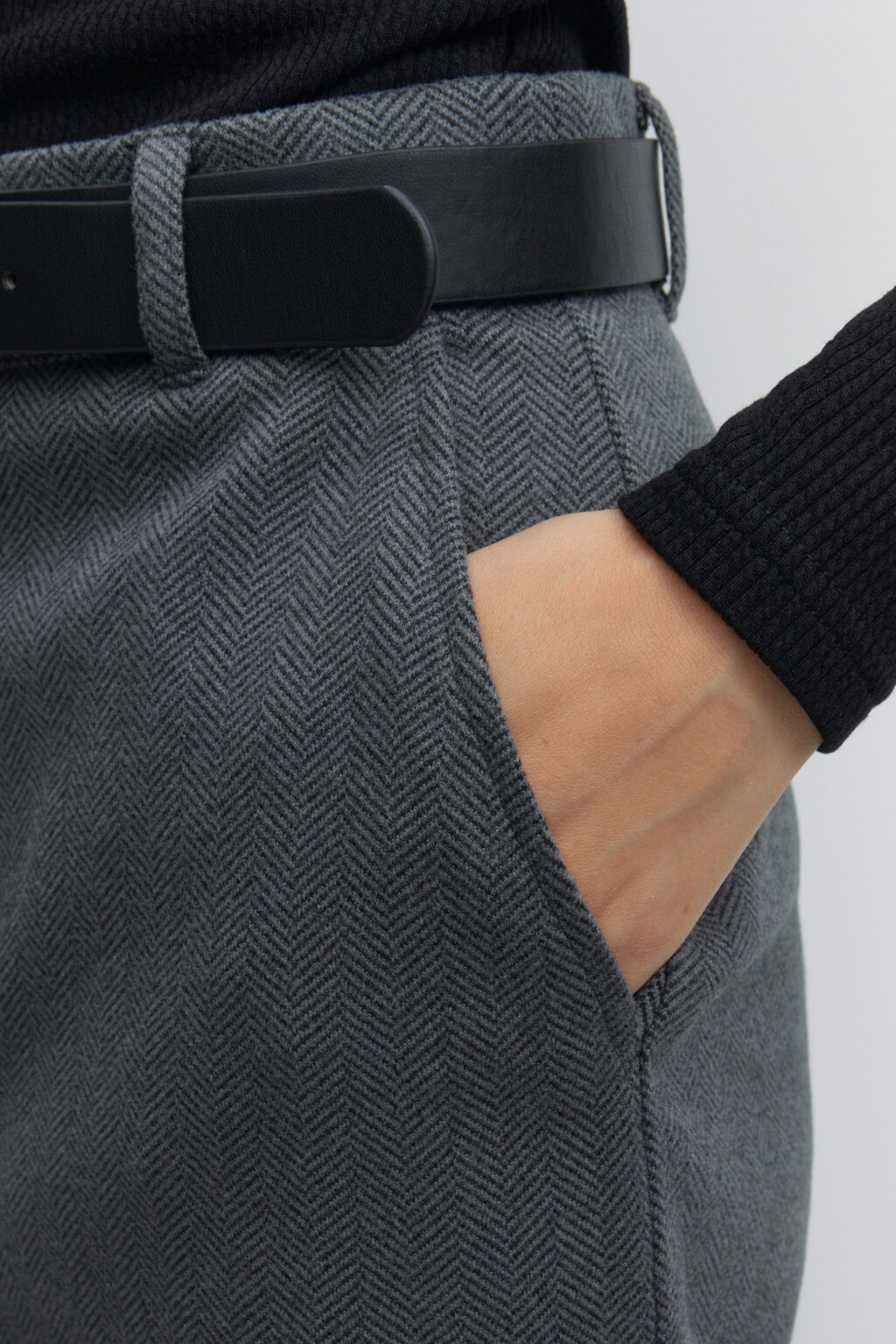 Шорты костюмные с принтом-елочкой и ремнем - цвет черный - 7