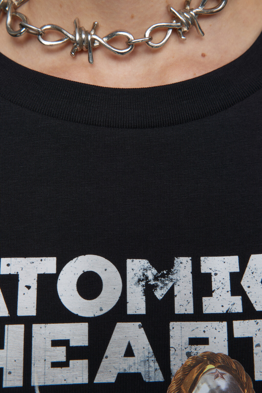 Футболка oversize хлопковая с принтом Atomic Heart - цвет черный - 9