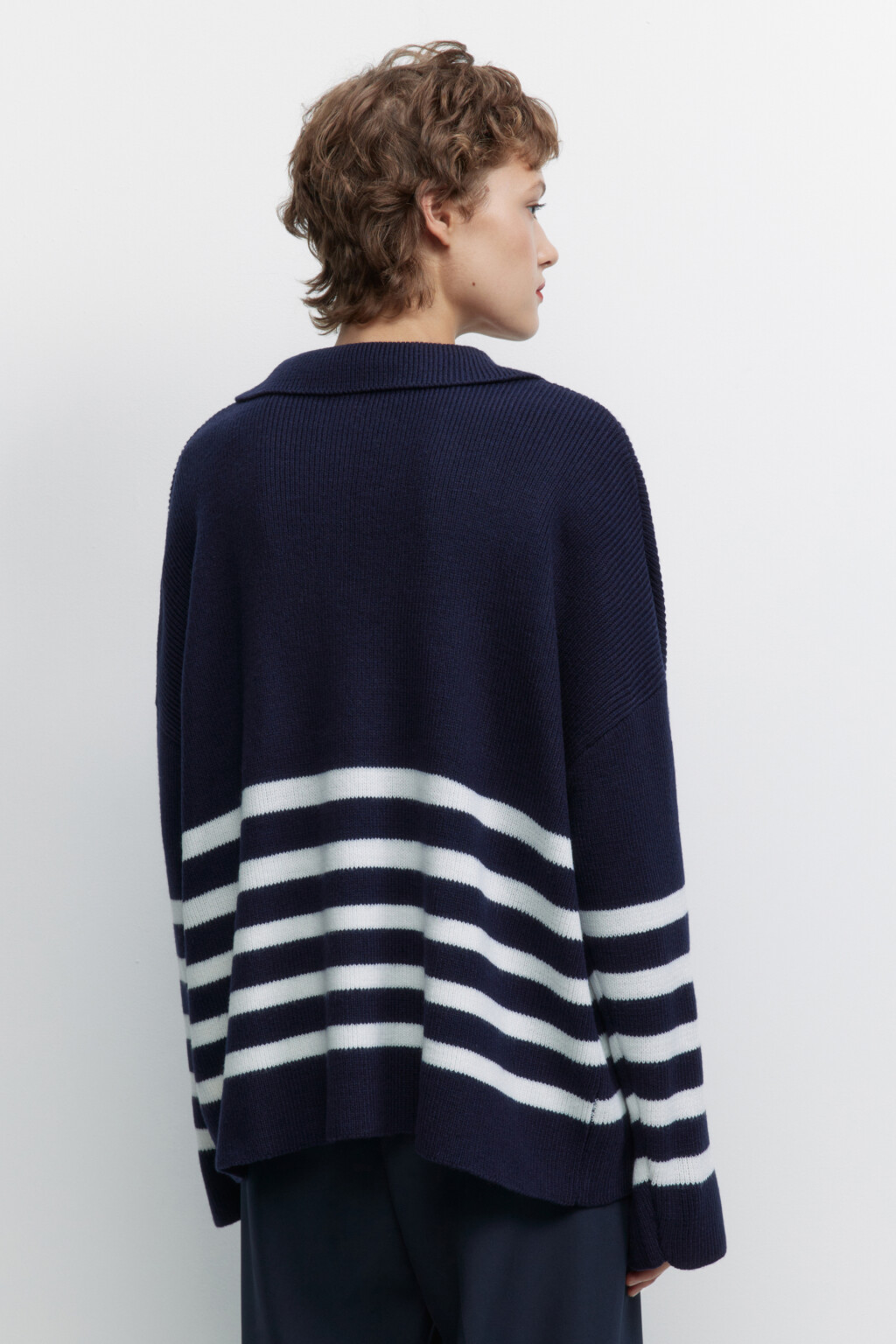 Свитер oversize с воротником-стойкой на молнии - цвет синий - 4