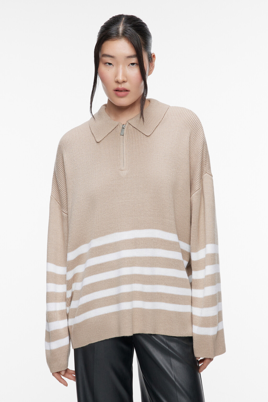 Свитер oversize с воротником-стойкой на молнии - цвет бежевый - 2