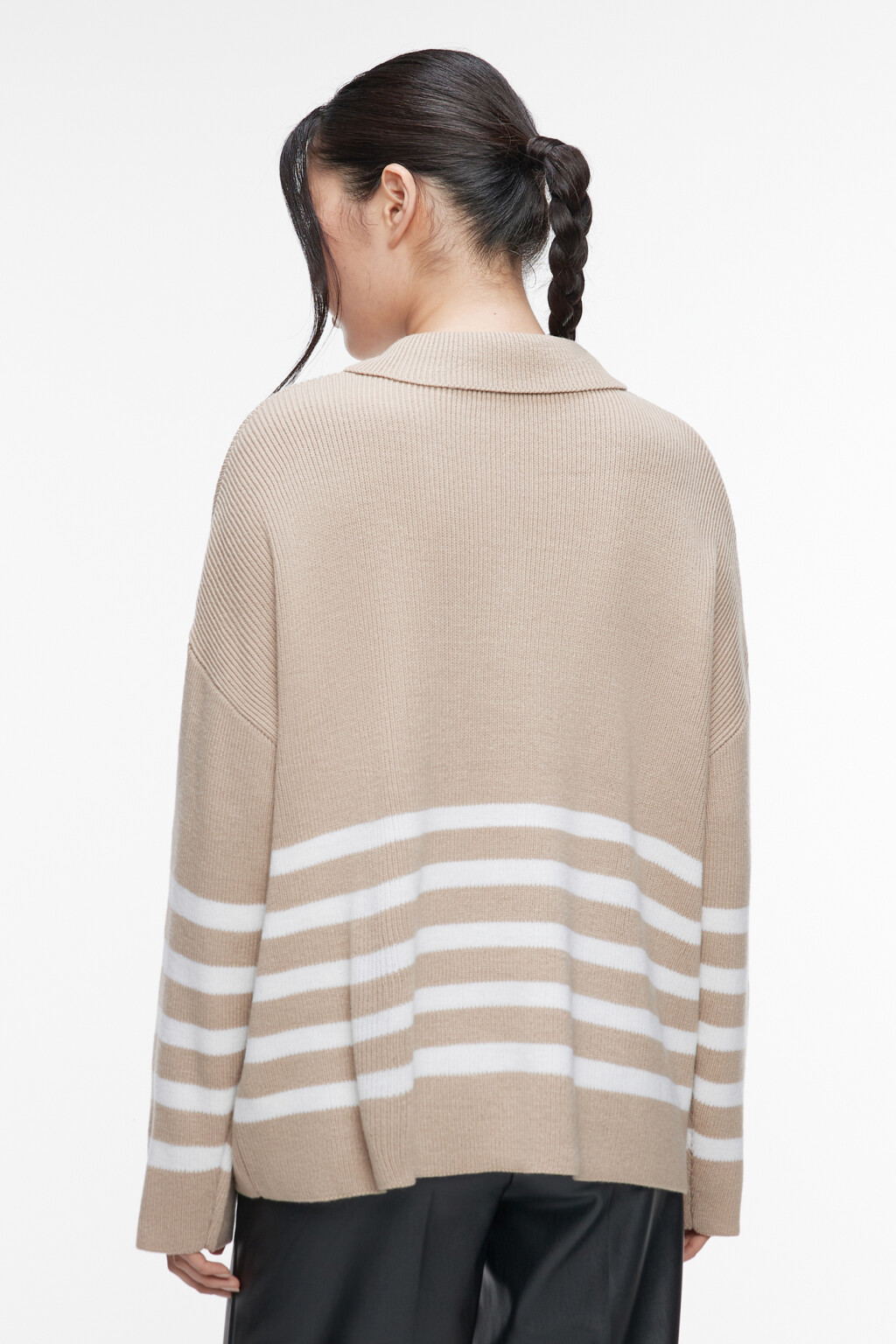 Свитер oversize с воротником-стойкой на молнии - цвет бежевый - 4