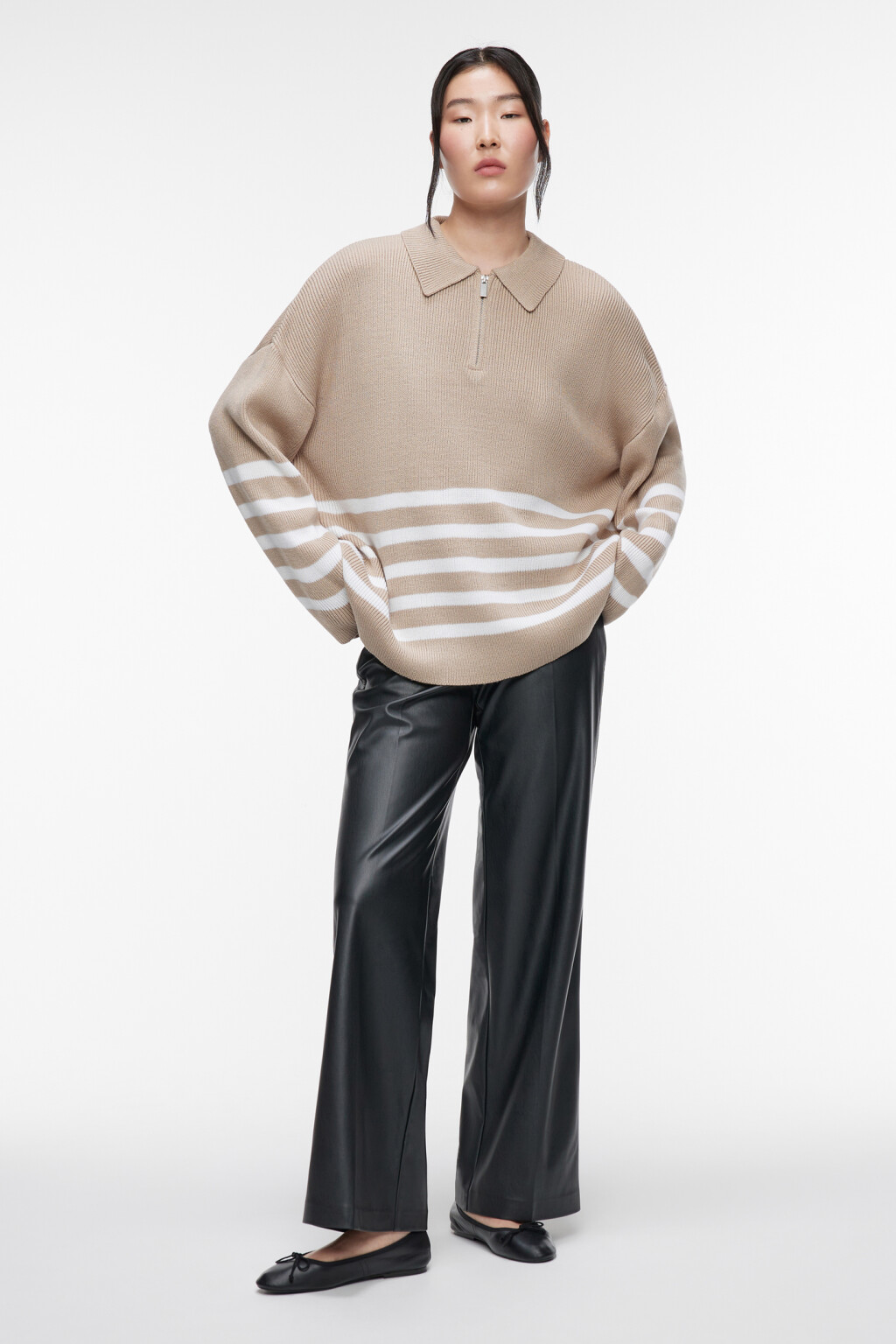 Свитер oversize с воротником-стойкой на молнии - цвет бежевый - 5