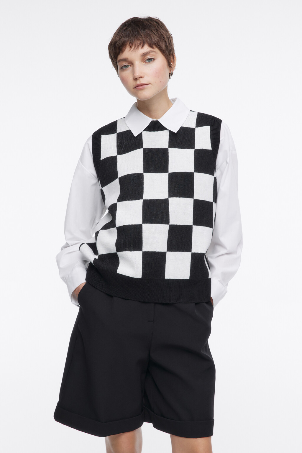 Жилетка вязаная жаккардовая с принтом в клетку - цвет черный - 3