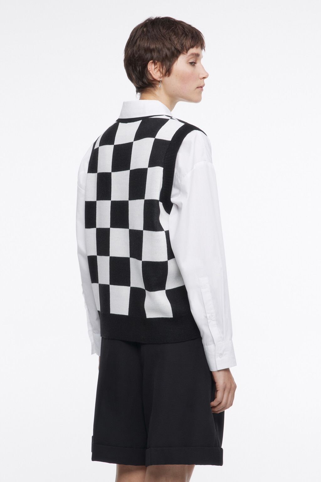 Жилетка вязаная жаккардовая с принтом в клетку - цвет черный - 5