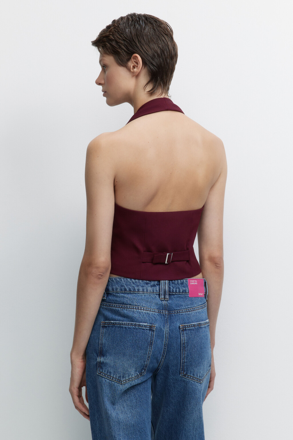 Жилет укороченный костюмный с открытыми плечами - цвет бордовый - 3