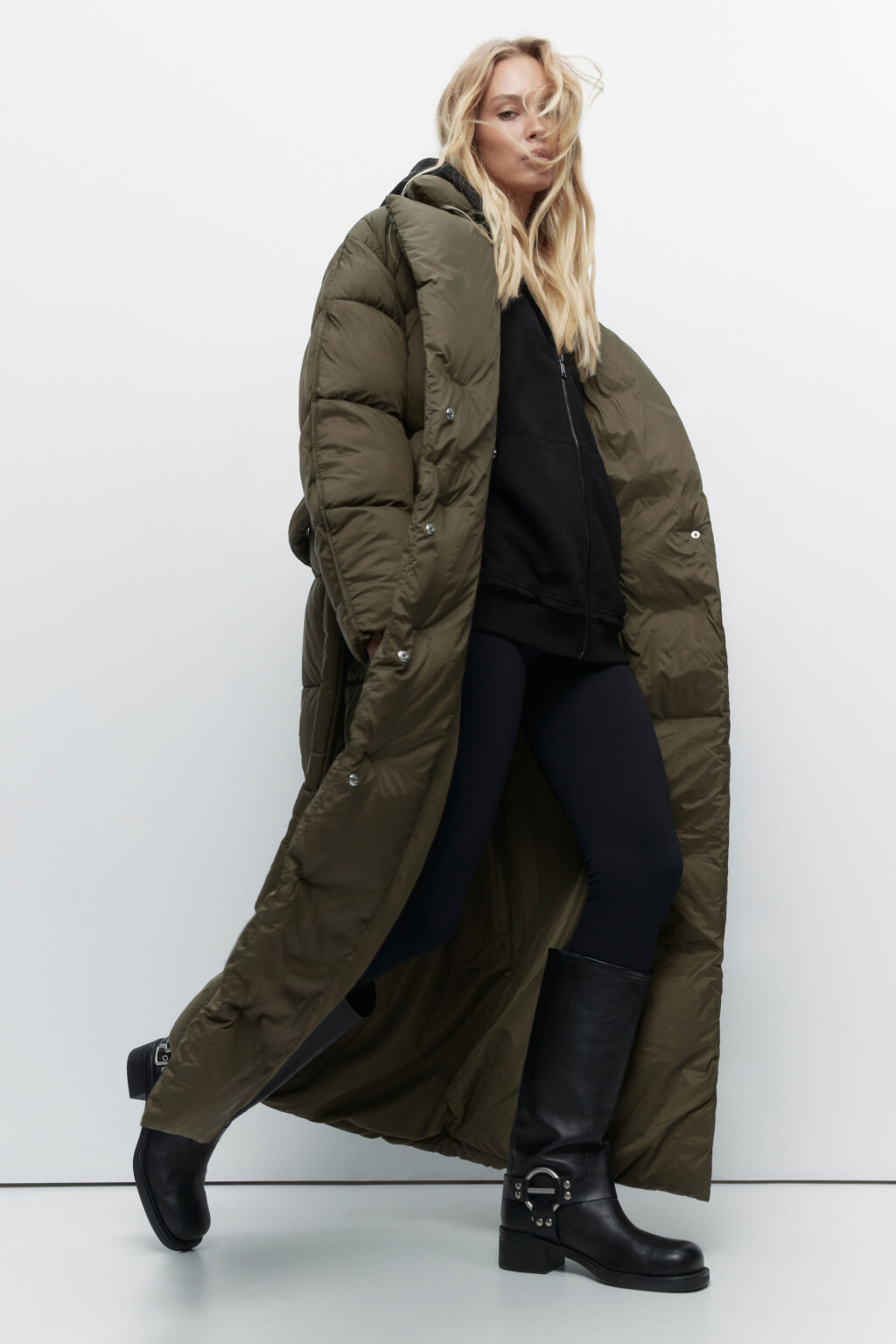 Пальто стеганое с поясом и широким воротником - цвет зеленый - 6