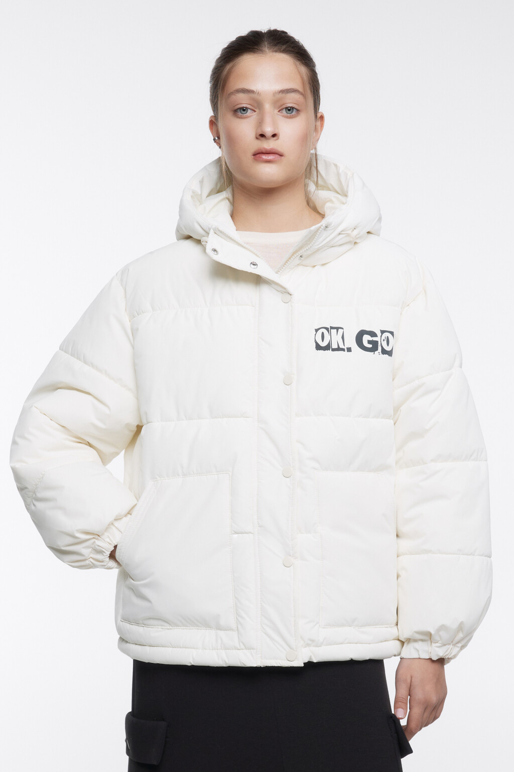 Куртка oversize короткая утепленная с капюшоном - цвет молочный - 3