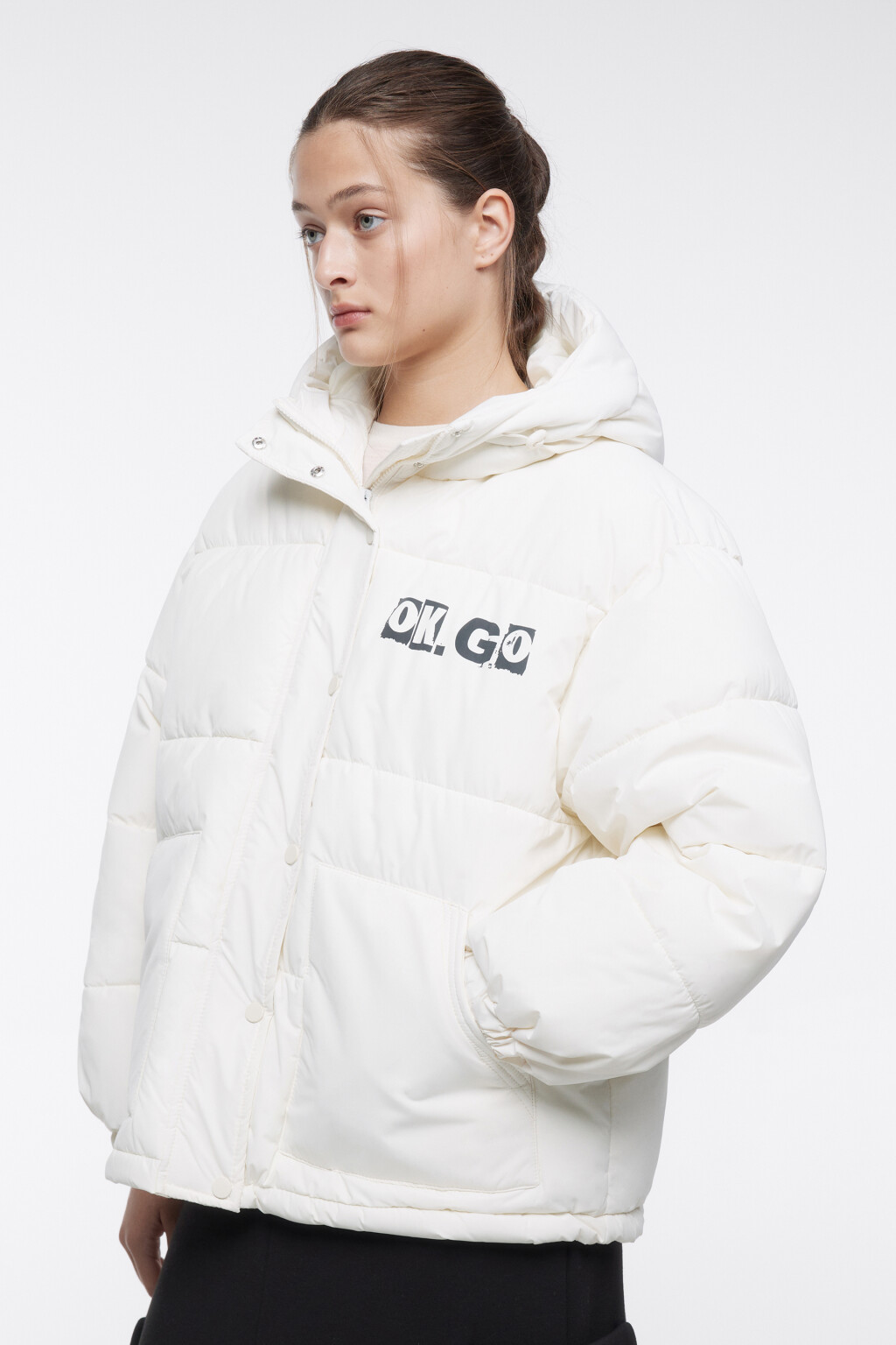 Куртка oversize короткая утепленная с капюшоном - цвет молочный - 4