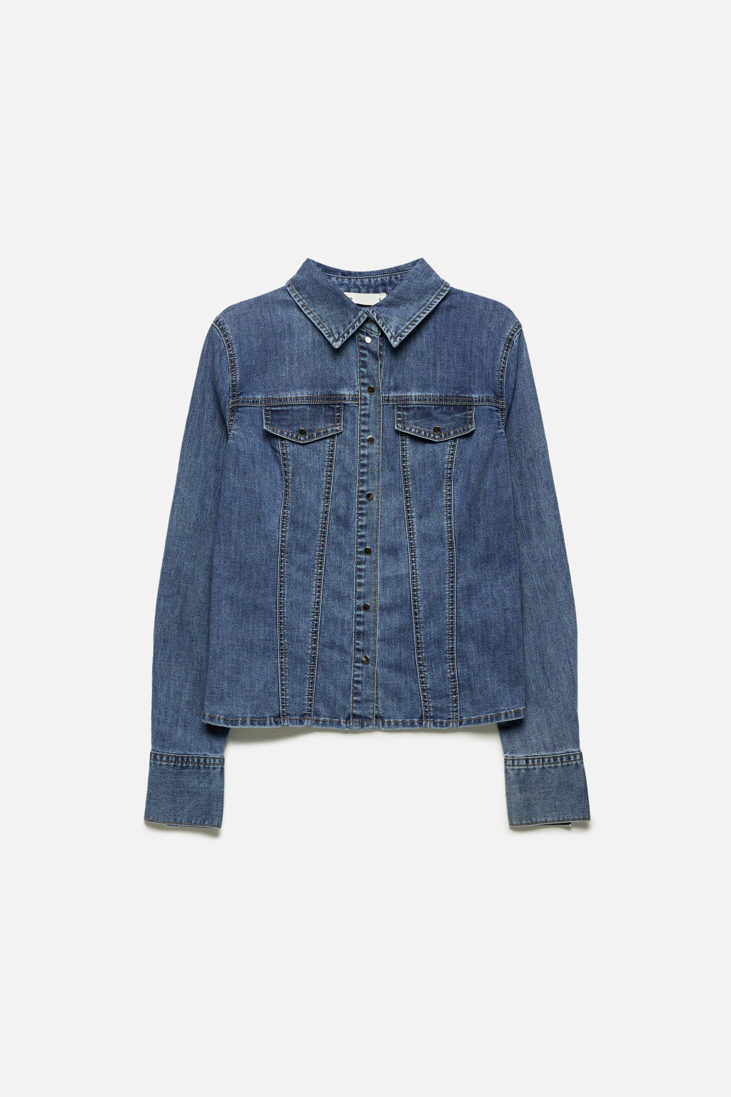 Блузка-рубашка джинсовая облегающая с карманами - цвет голубой - 8