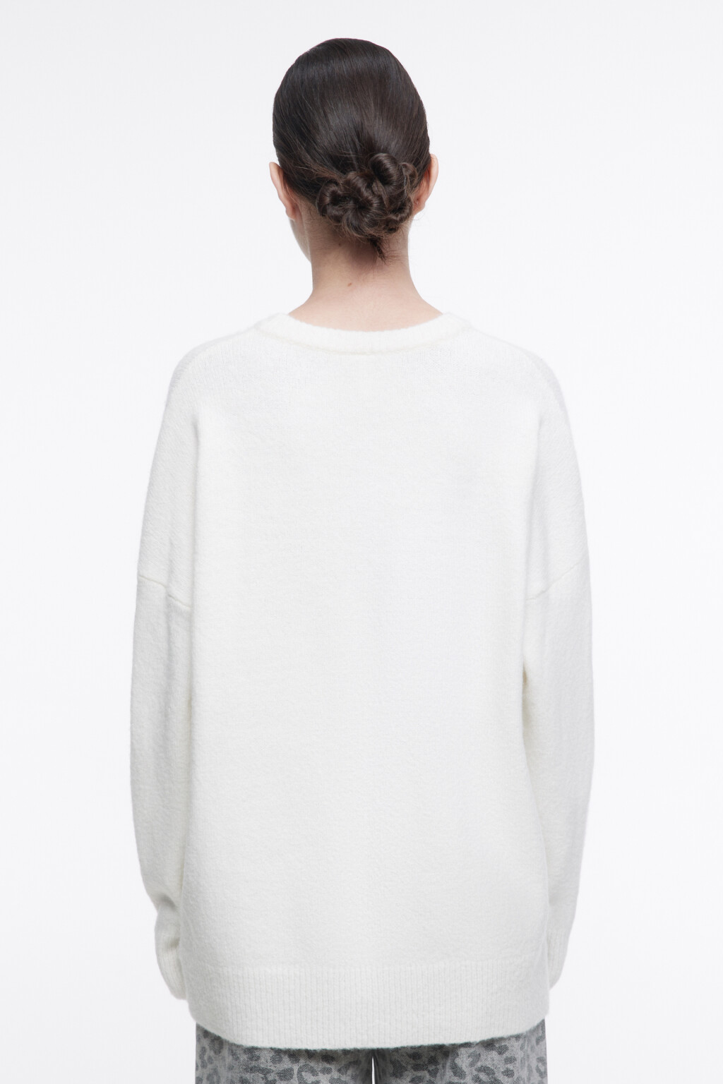 Джемпер oversize вязаный с принтом-надписью - цвет бежевый - 5