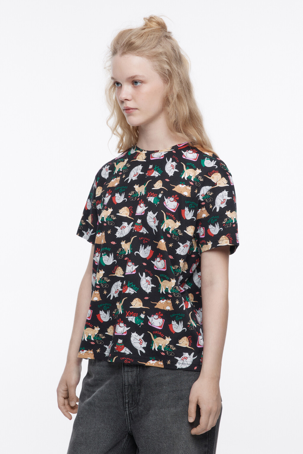 Футболка хлопковая с новогодним принтом - цвет черный - 2