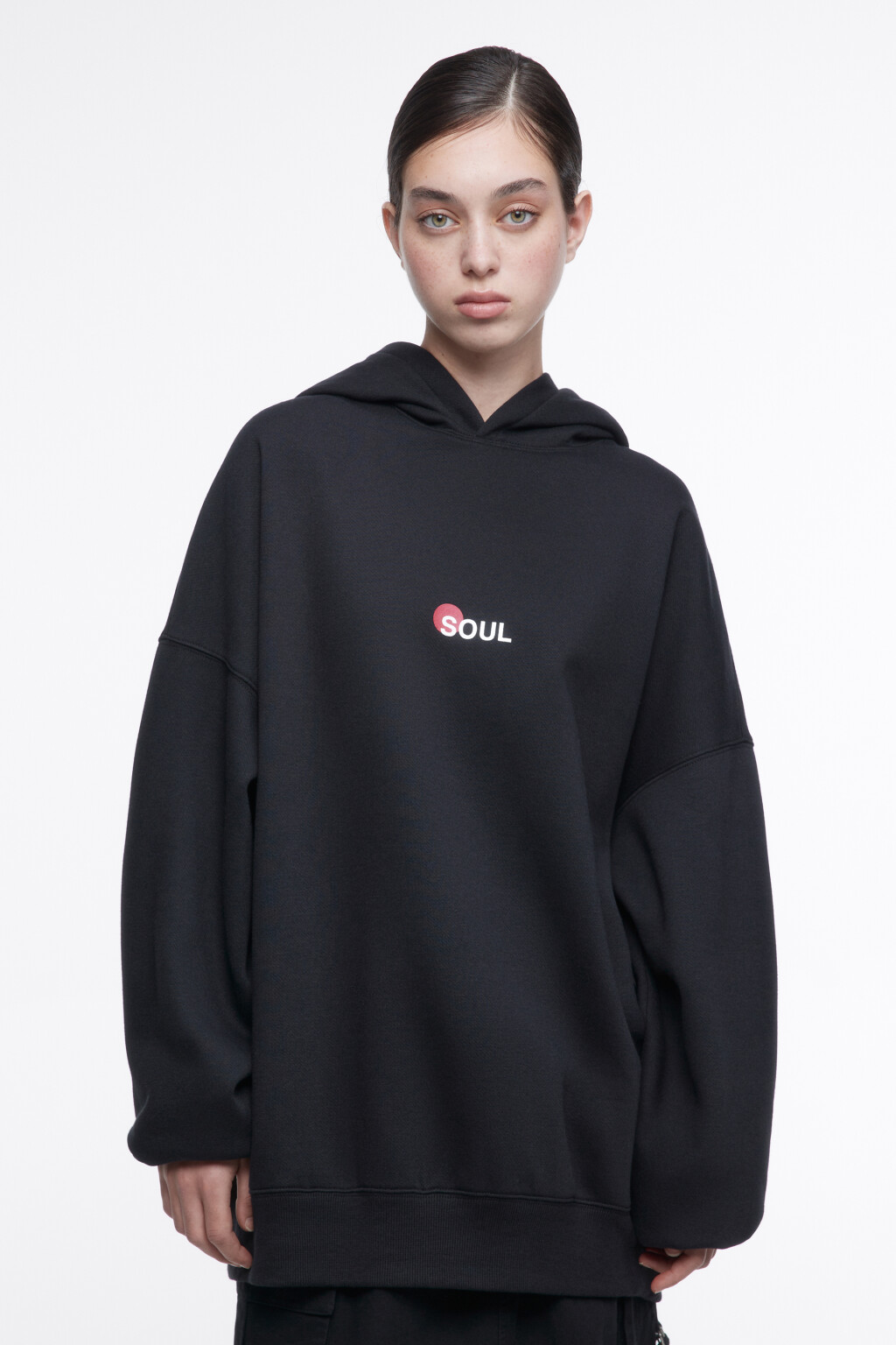 Худи oversize утепленная с капюшоном и драконом - цвет черный - 3