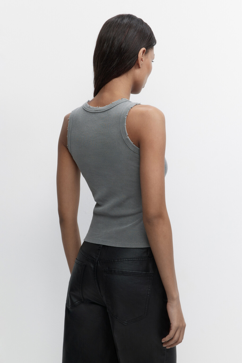 Майка хлопковая рваная с состаренным эффектом - цвет серый - 3