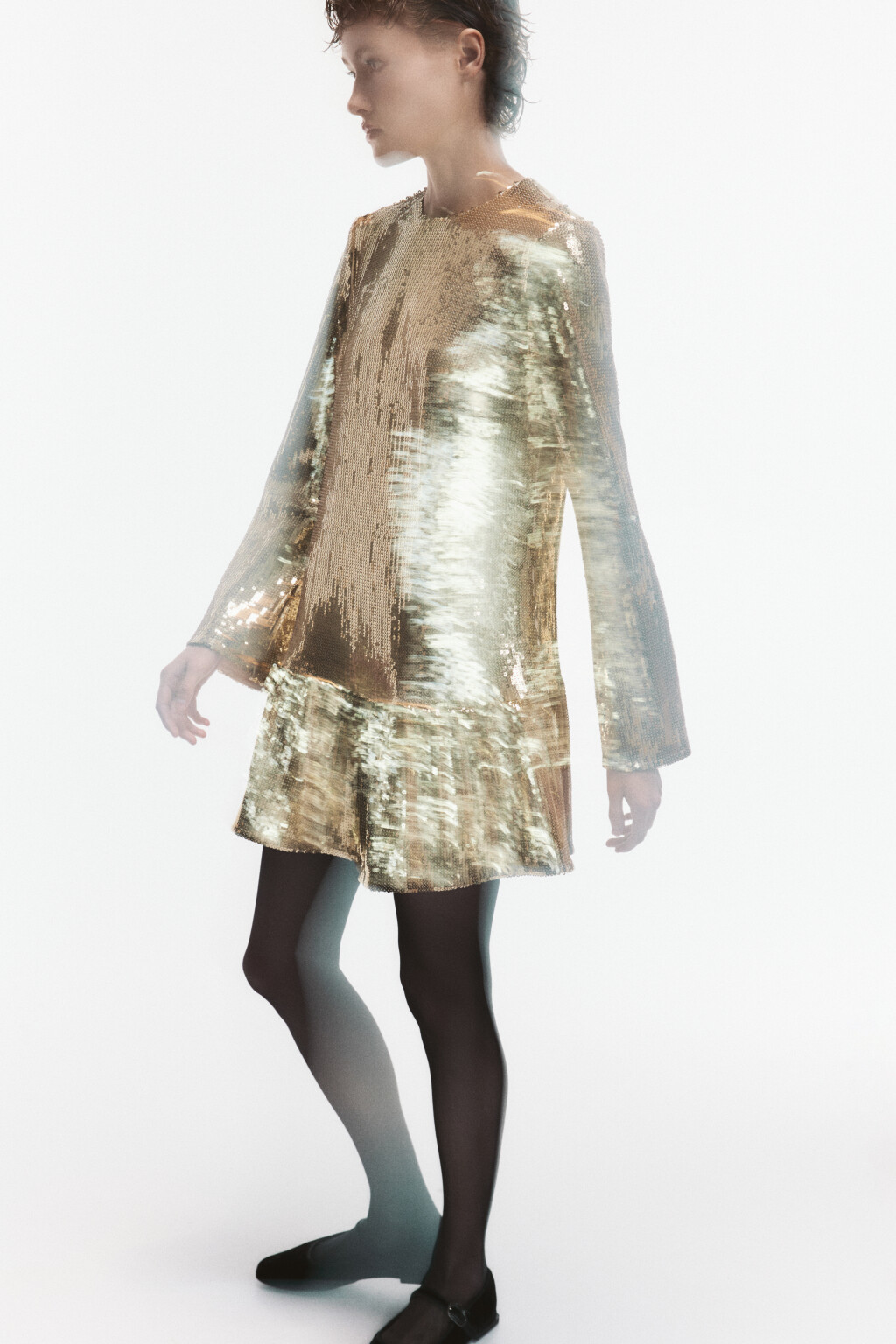 Платье из пайеток с длинными рукавами и воланом - цвет желтый - 7