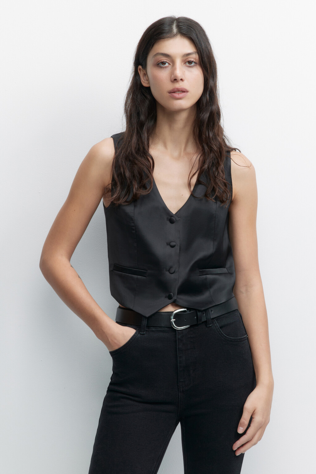 Жилет костюмный из атласной ткани - цвет черный - 1