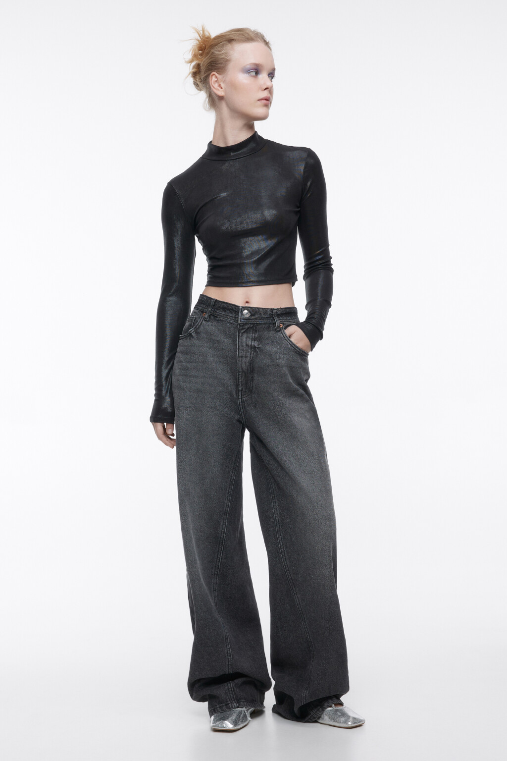 Топ-лонгслив облегающий из блестящей ткани - цвет черный - 6