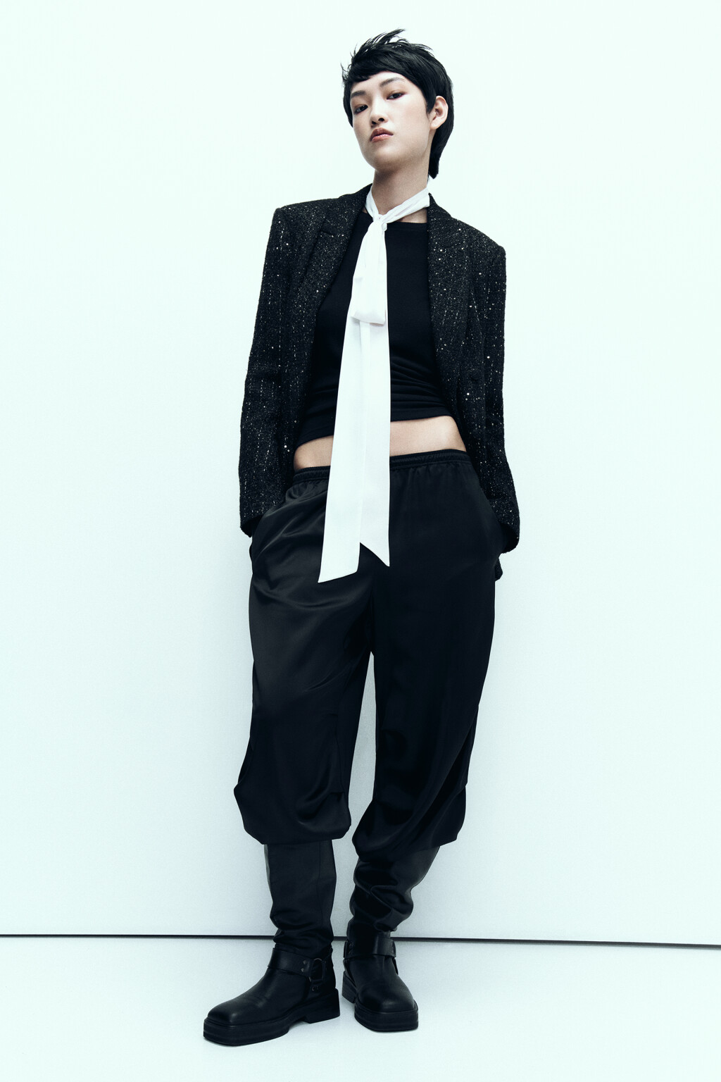 Брюки-парашюты атласные с драпировками - цвет черный - 9