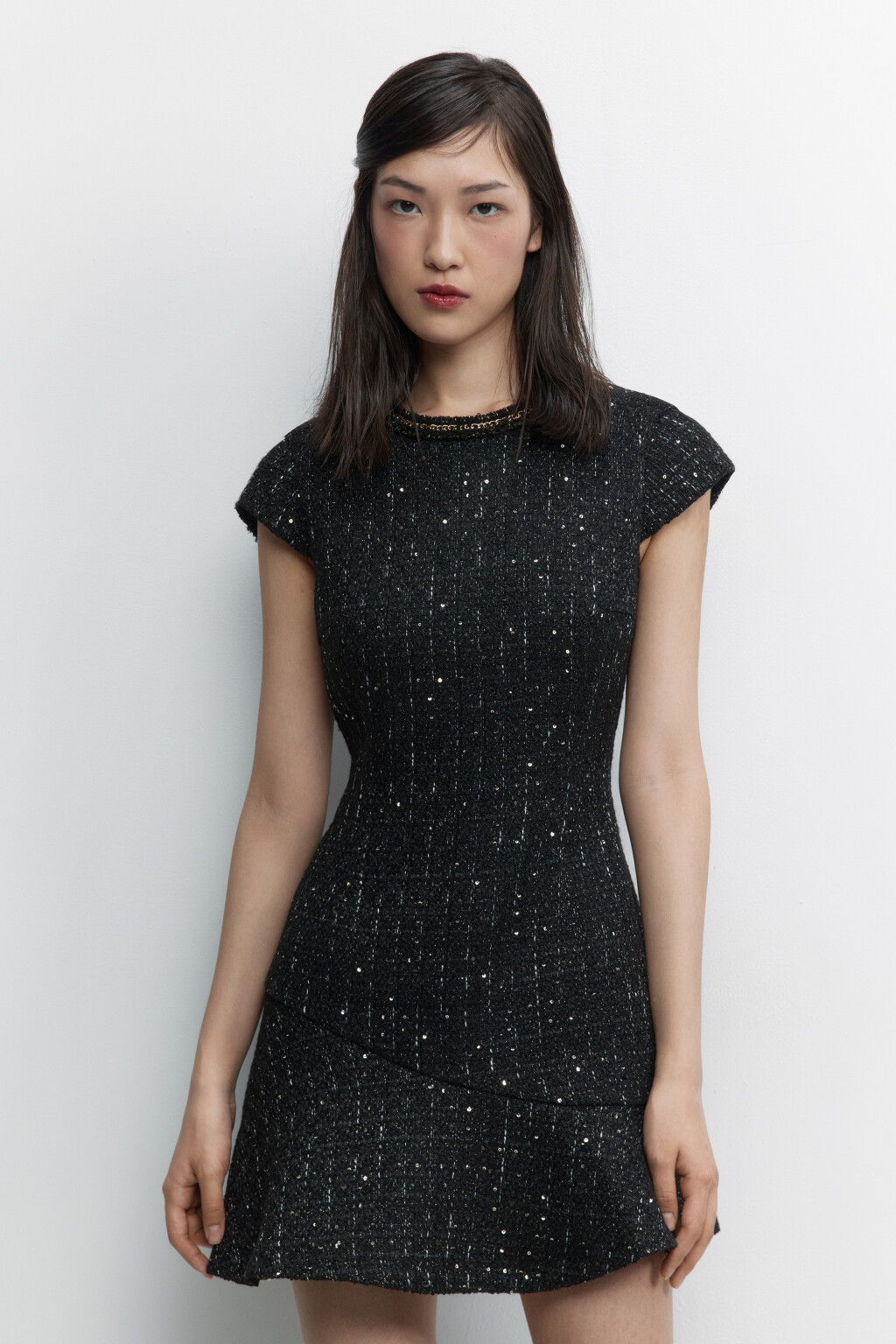 Платье мини твидовое с блестящими нитями - цвет черный - 3