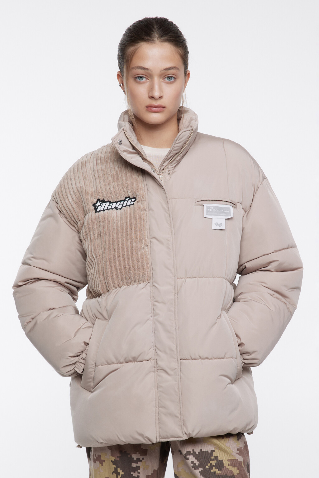 Куртка стеганая с принтом и вельветовой вставкой - цвет бежевый - 3
