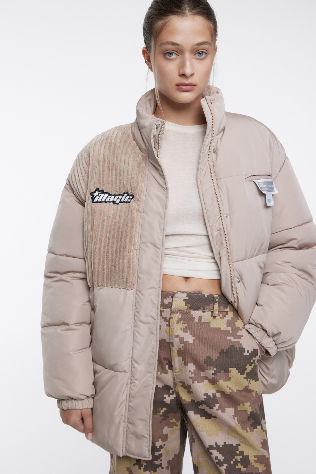 Куртка стеганая с принтом и вельветовой вставкой - цвет бежевый - 2