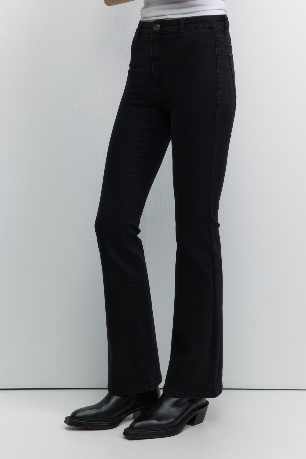Джинсы клеш облегающие со средней посадкой - цвет черный - 3