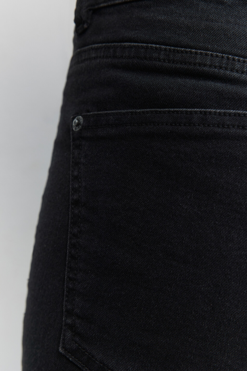 Джинсы клеш облегающие со средней посадкой - цвет черный - 7