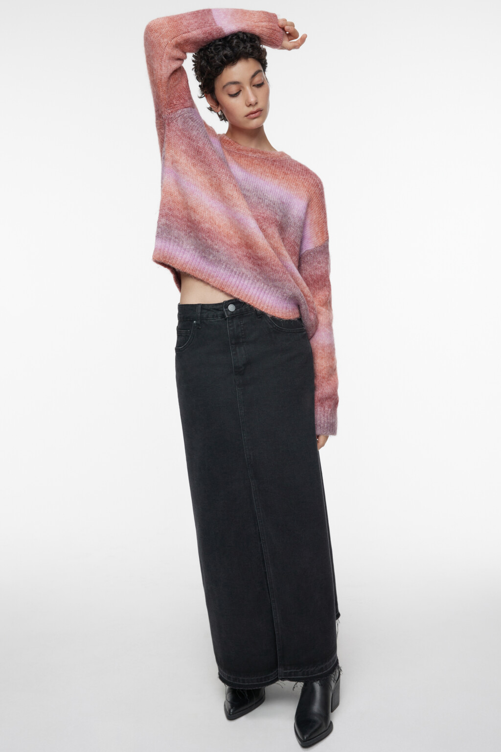 Юбка-трапеция макси джинсовая с открытыми срезами - цвет черный - 1