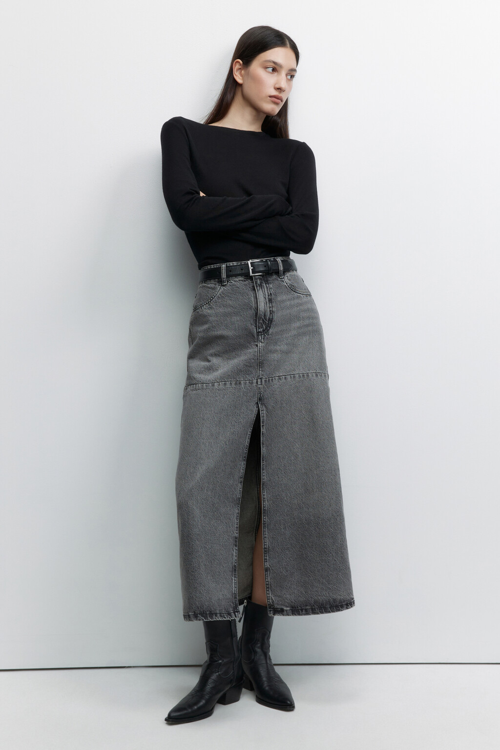 Юбка миди джинсовая прямая с разрезом спереди - цвет серый - 4