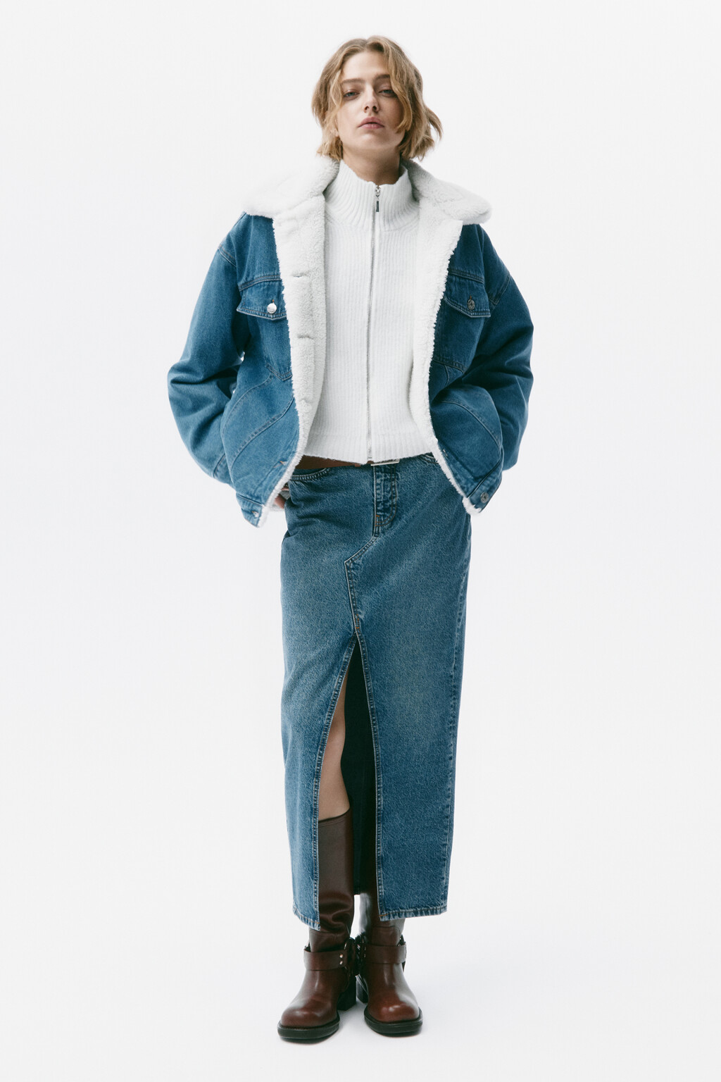 Юбка миди джинсовая прямая с разрезом спереди - цвет голубой - 7