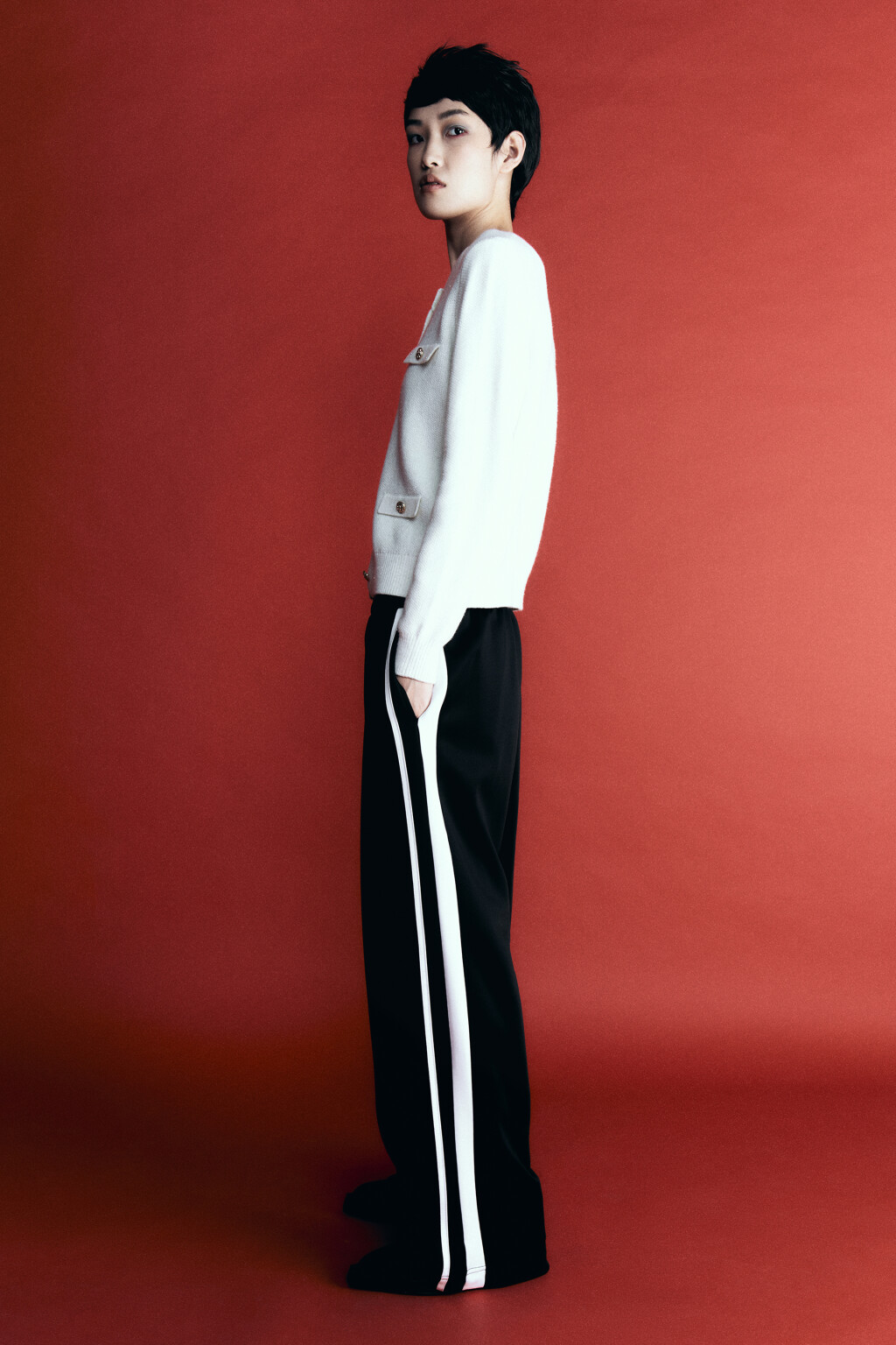 Брюки широкие трикотажные с лампасами - цвет черный - 8