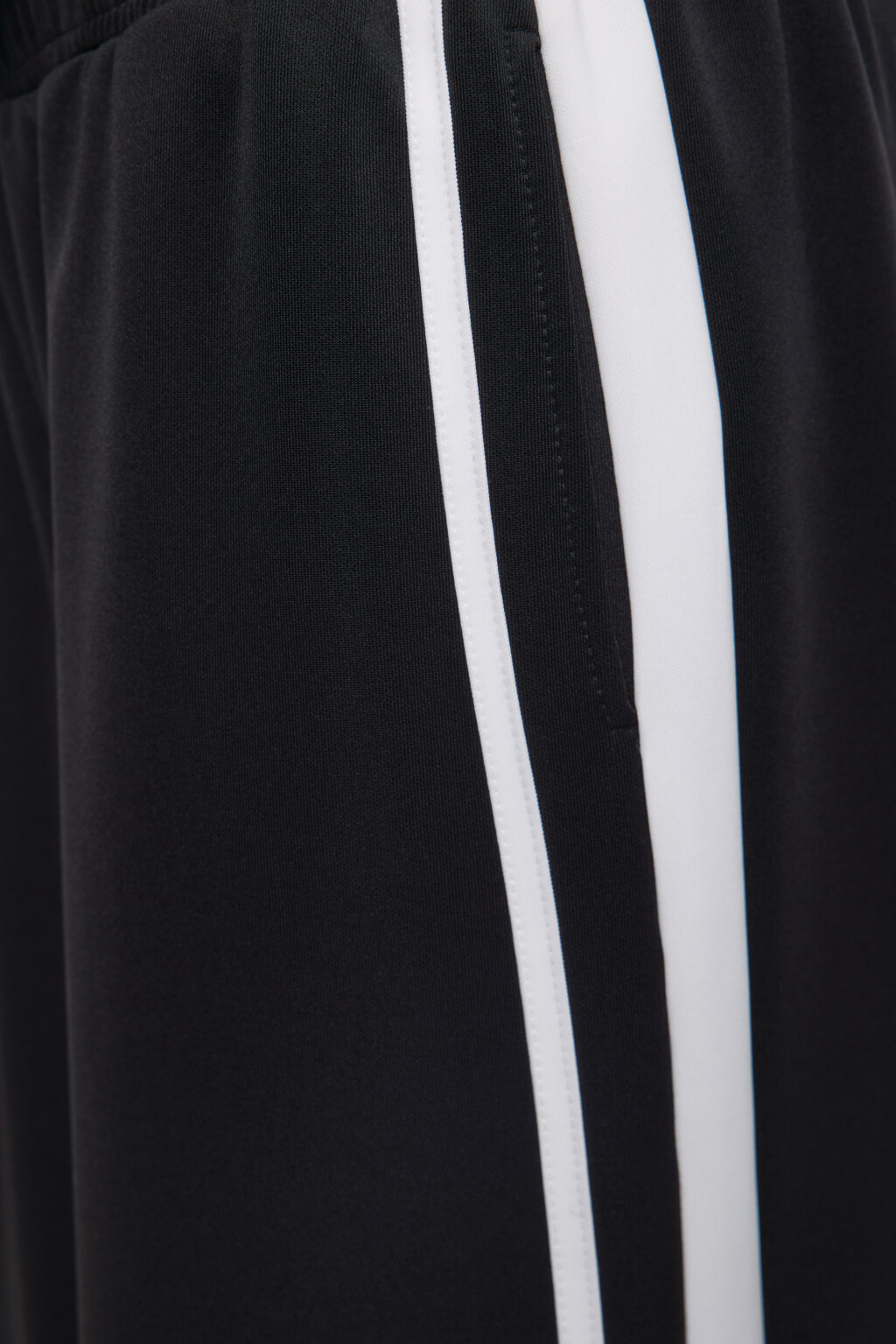 Брюки широкие трикотажные с лампасами - цвет черный - 6