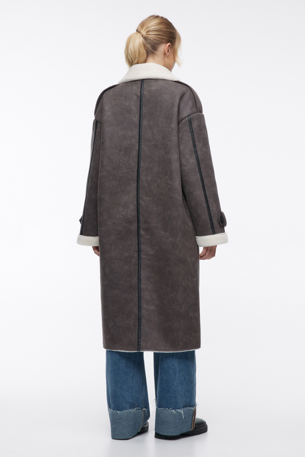 Дубленка длинная с широким воротником - цвет серый - 5
