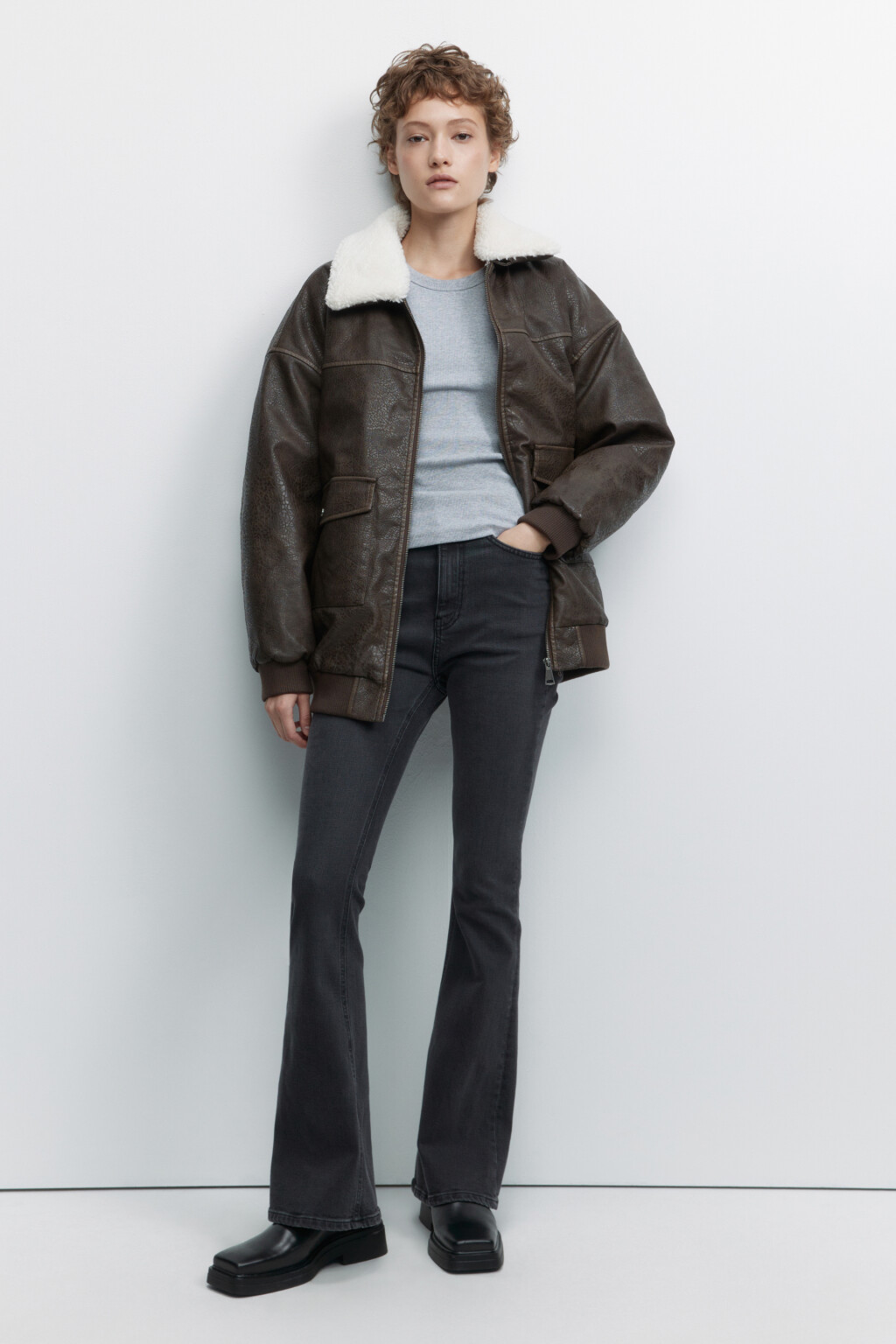 Куртка-бомбер из вареной искусственной кожи - цвет коричневый - 1