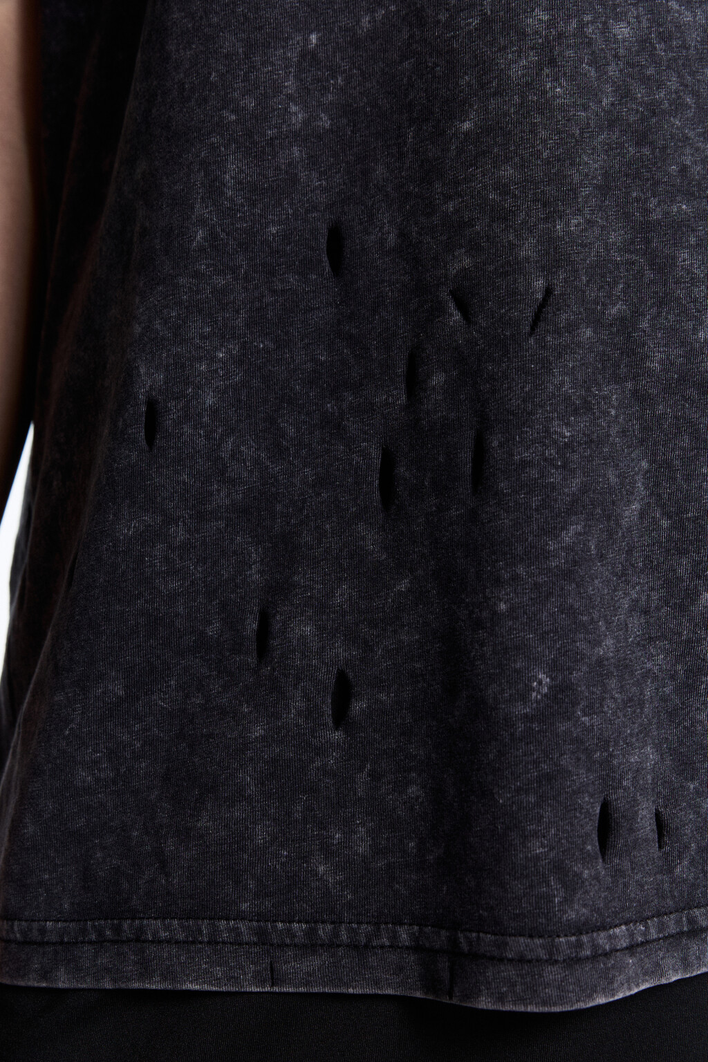 Футболка oversize рваная с состаренным эффектом - цвет серый - 7