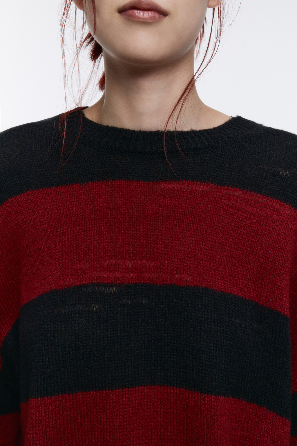 Джемпер вязаный рваный в полоску - цвет красный - 6