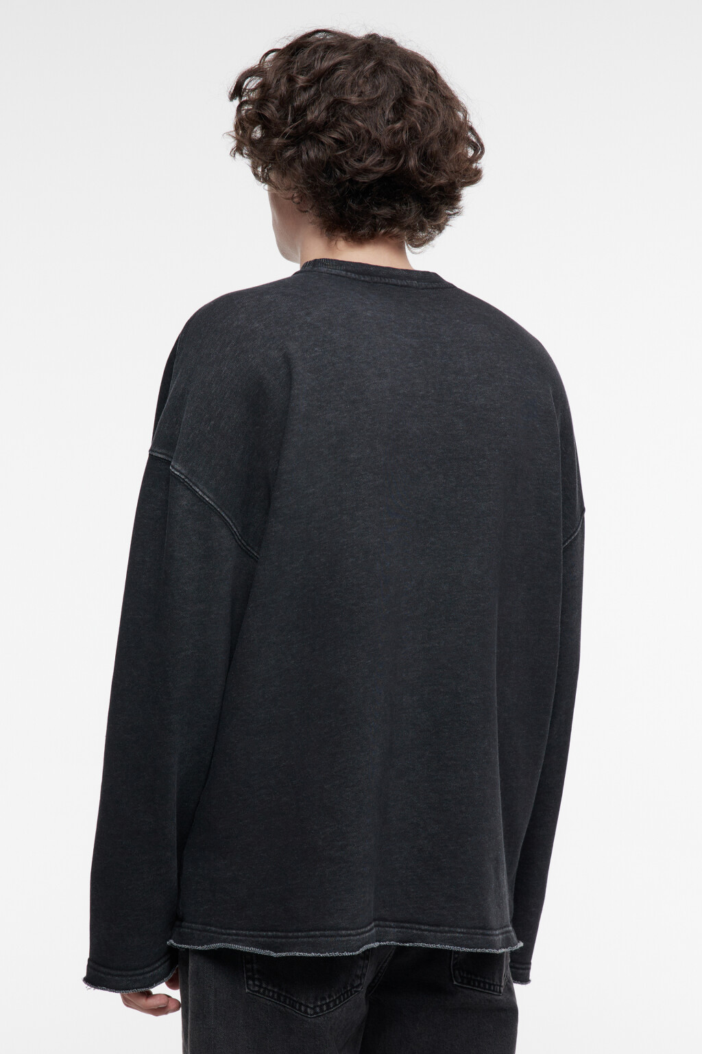 Свитшот oversize с состаренным эффектом - цвет черный - 3