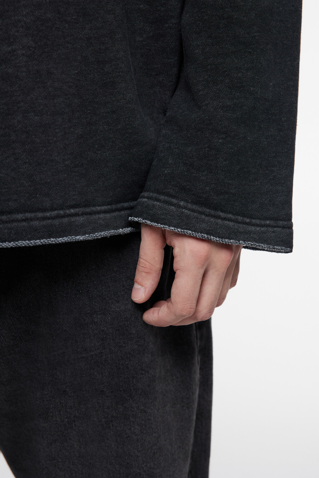 Свитшот oversize с состаренным эффектом - цвет черный - 6