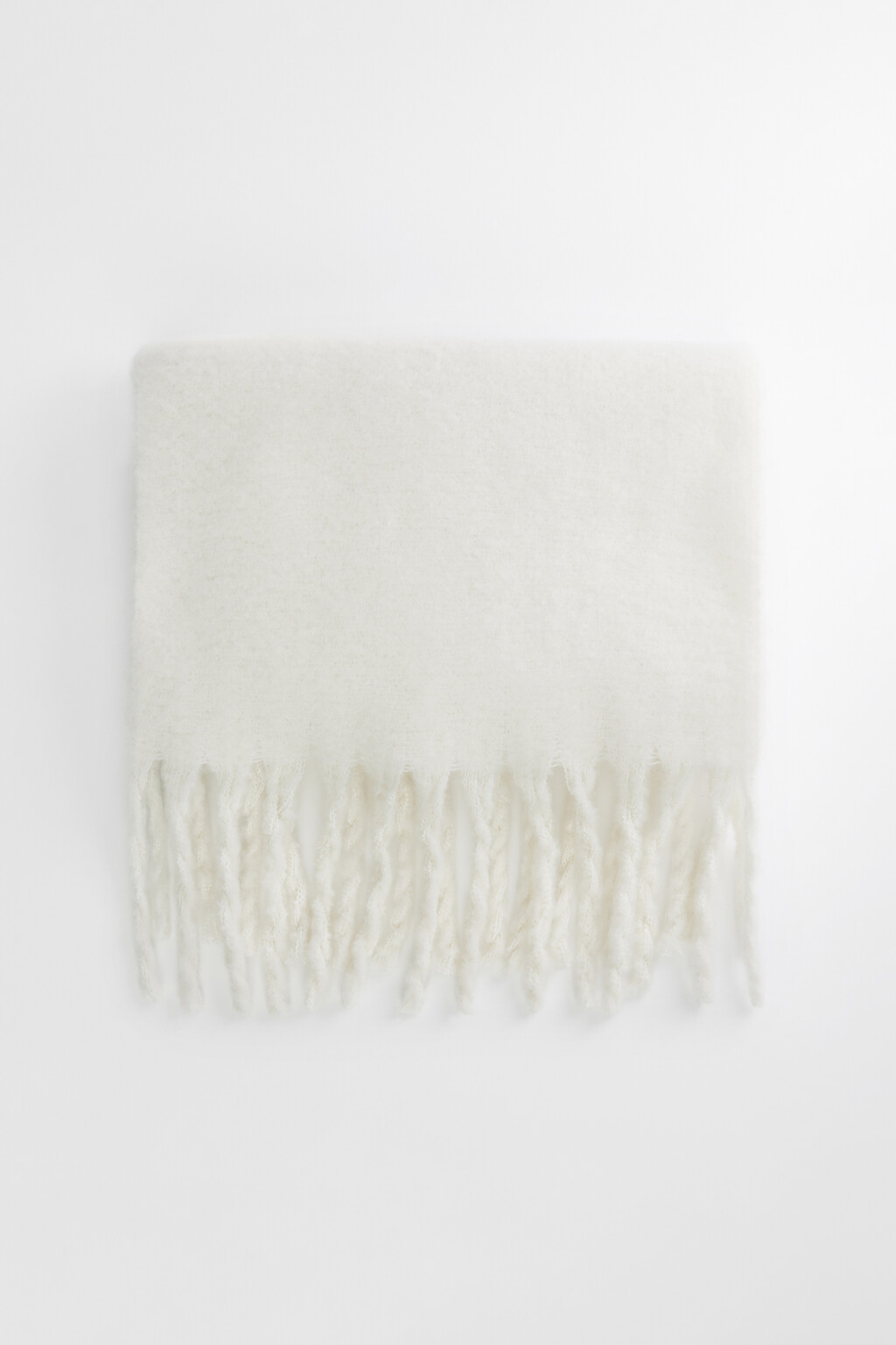 Шарф пухлый однотонный с длинной бахромой - цвет бежевый - 2