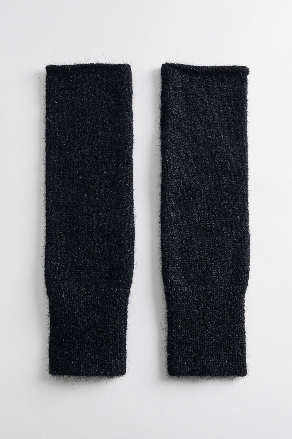 Перчатки-митенки без пальцев вязаные с шерстью - цвет черный - 2